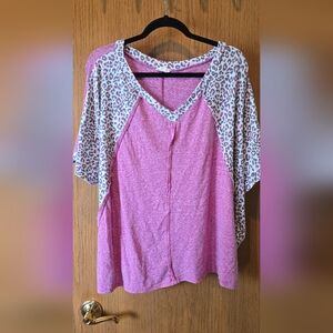 2x 143 Story Pink & Gray Leopard Short Sleeve V-neck Exposed Seams Worn Twice